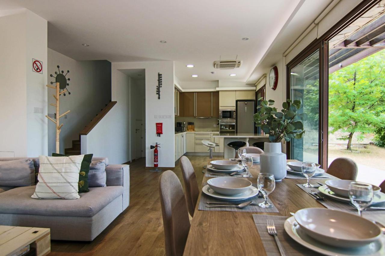 Phaedrus Living: Forest View Luxury Villa Chantara Foini Экстерьер фото