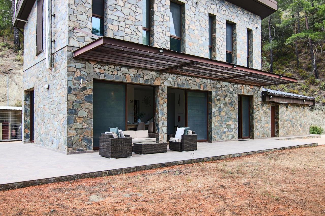 Phaedrus Living: Forest View Luxury Villa Chantara Foini Экстерьер фото